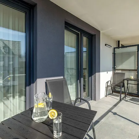 Eleganckie Apartamenty Blisko Plazy W Niechorzu Z Klimatyzacja W Salonie I Parkingiem By Noclegi Renters Niechorze Exterior photo